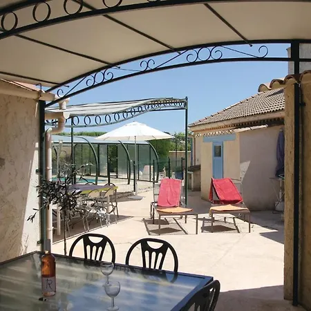 Holiday home Stunning In Du Gard *