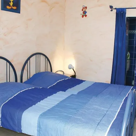 Holiday home Stunning In Du Gard *